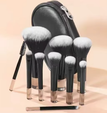The Portable Makeup Brush Set With Bag