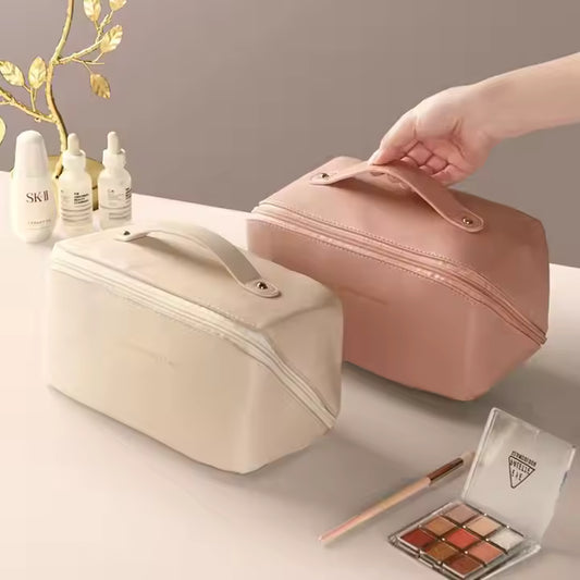 The Chic Petite Pouch