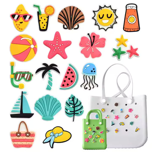 Petite Pin Decor