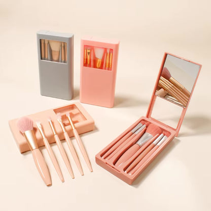 The Pocket 5 pieces Brushes Set