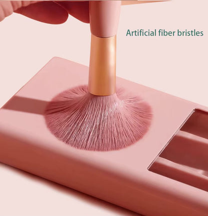 The Pocket 5 pieces Brushes Set