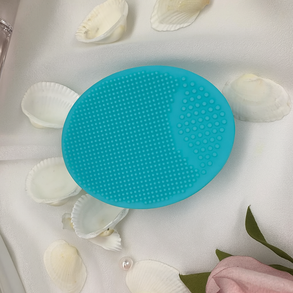 The Petite Face Cleanser